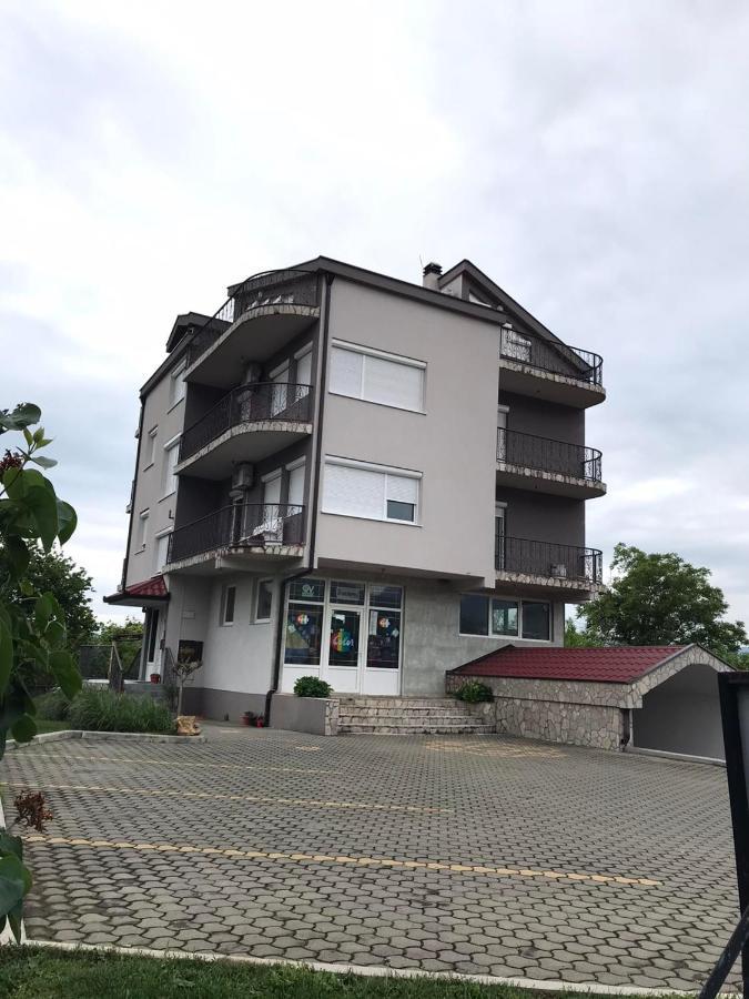 Apartmani Dino Благай Екстер'єр фото