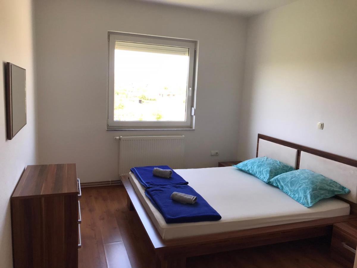 Apartmani Dino Благай Екстер'єр фото
