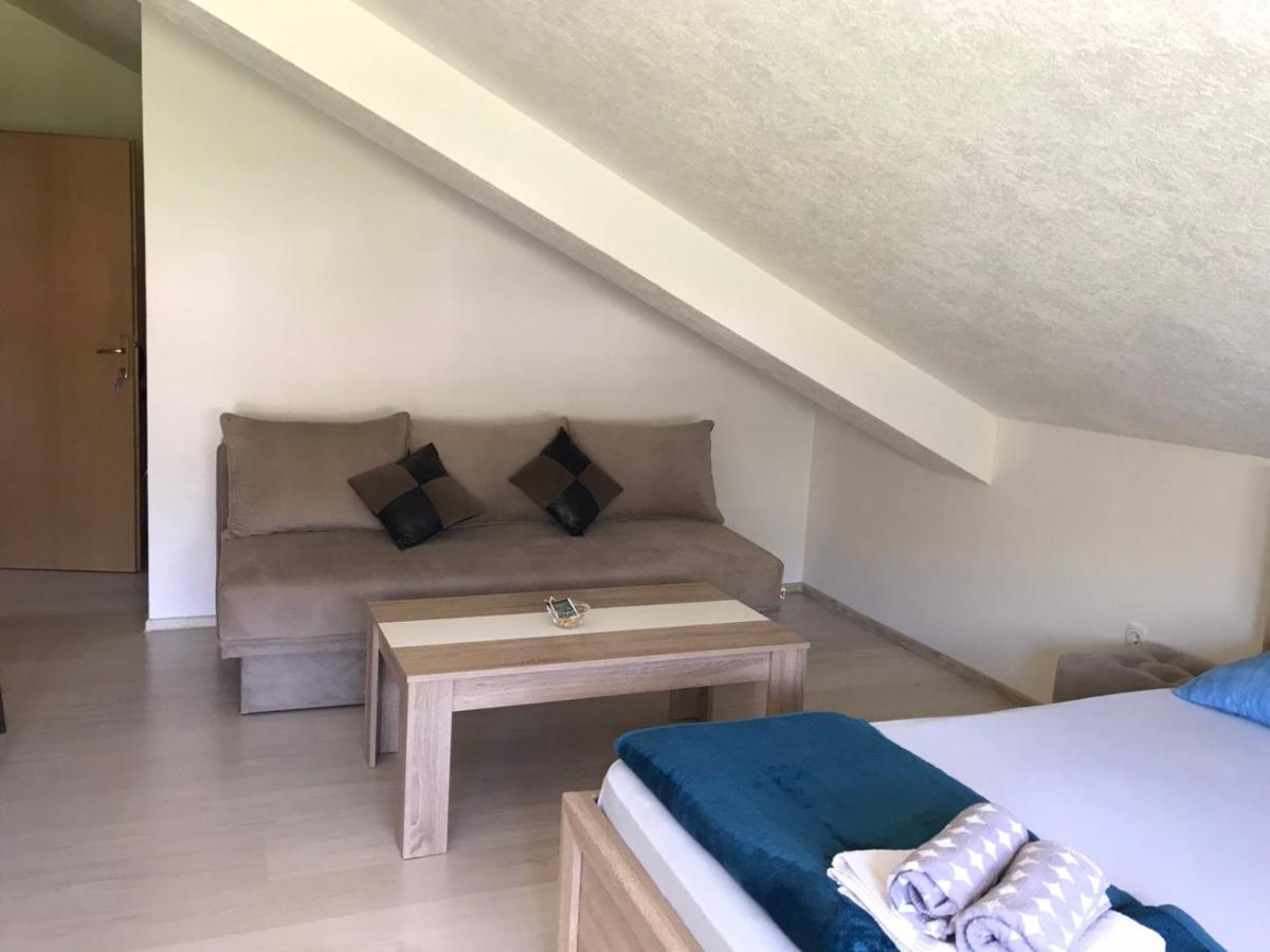 Apartmani Dino Благай Екстер'єр фото