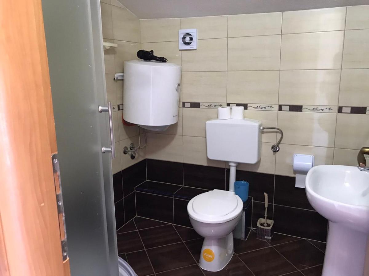 Apartmani Dino Благай Екстер'єр фото
