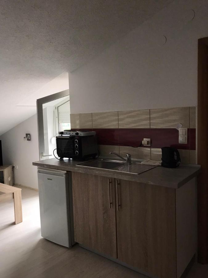 Apartmani Dino Благай Екстер'єр фото