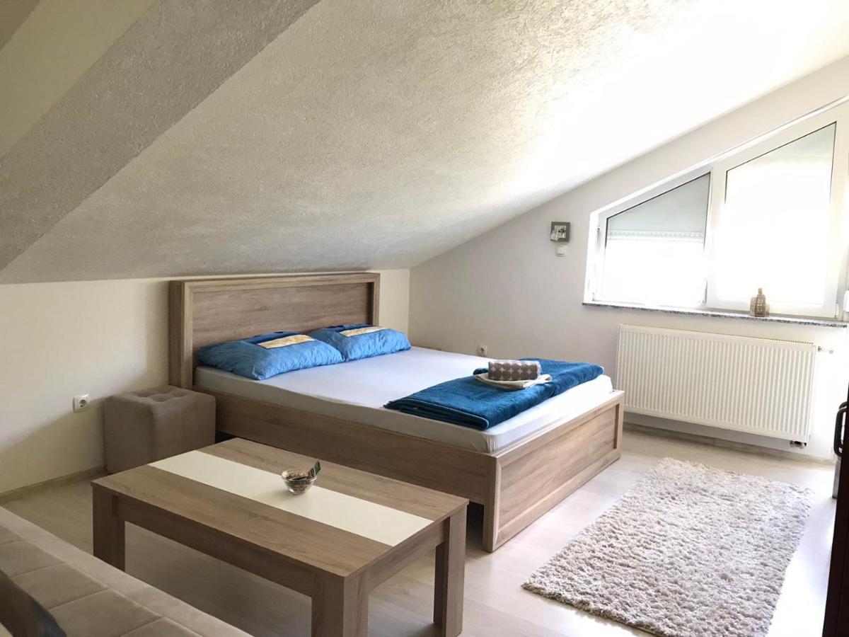 Apartmani Dino Благай Екстер'єр фото