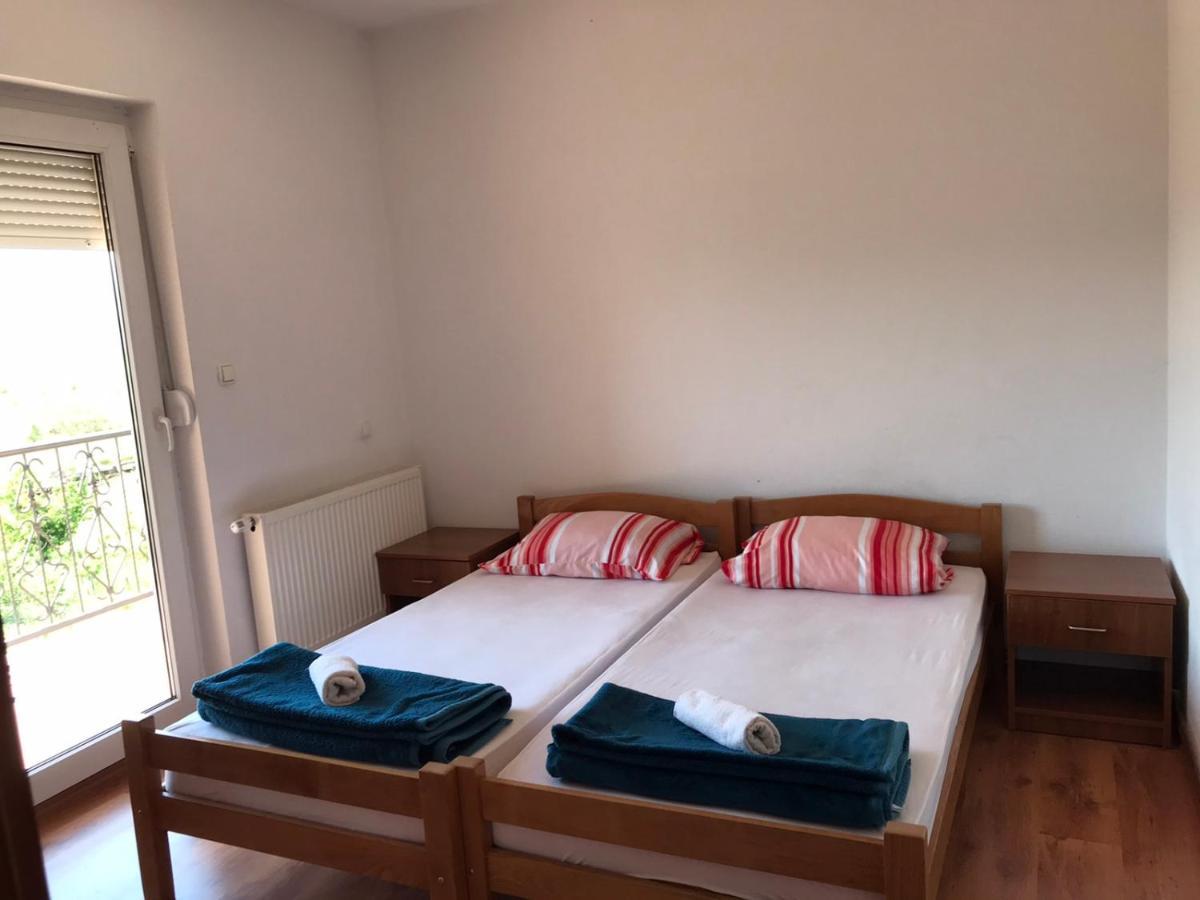 Apartmani Dino Благай Екстер'єр фото